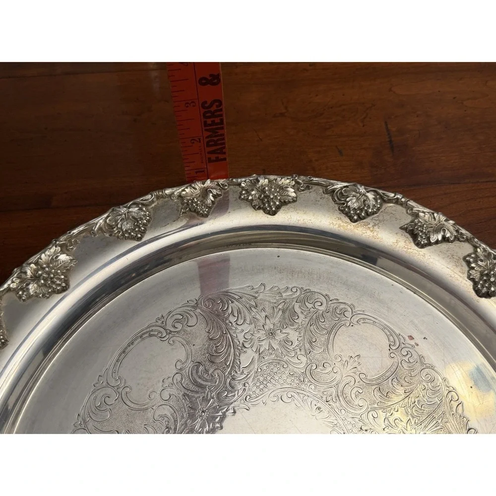 ROCOCO‎ VINE VINTAGE STYLE SILVER CHASED ROUND BAR WAITER SERVING TRAY ENGLISH